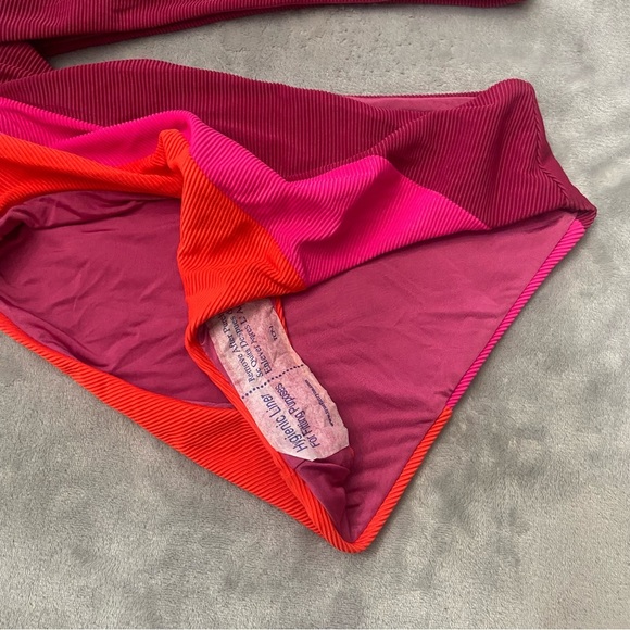 New! Beach Riot Joyce swimsuit be mine colorblock 27915 - Picture 8 of 9